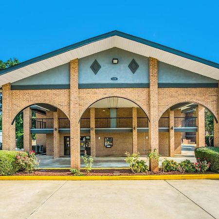 Americas Best Value Inn Stockbridge Kültér fotó