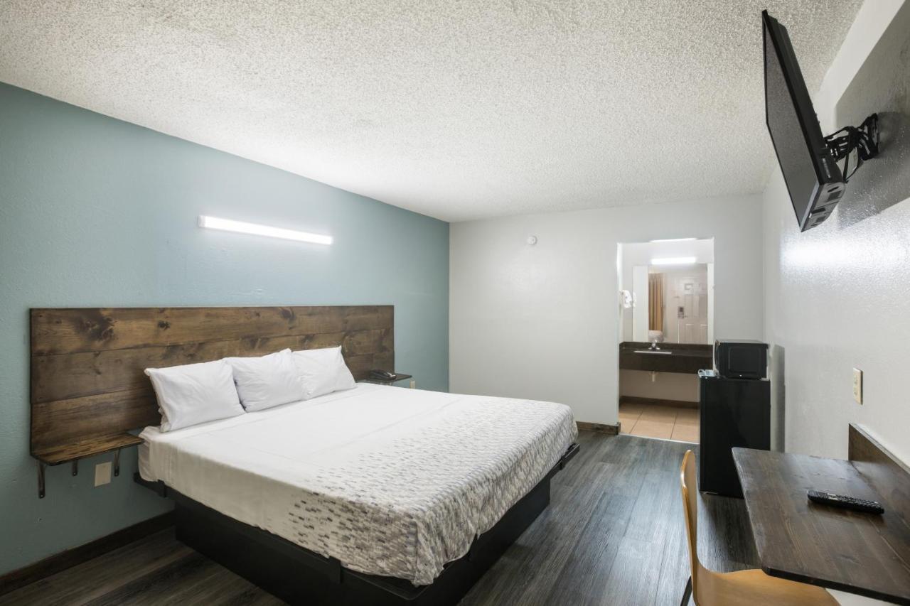 Americas Best Value Inn Stockbridge Szoba fotó