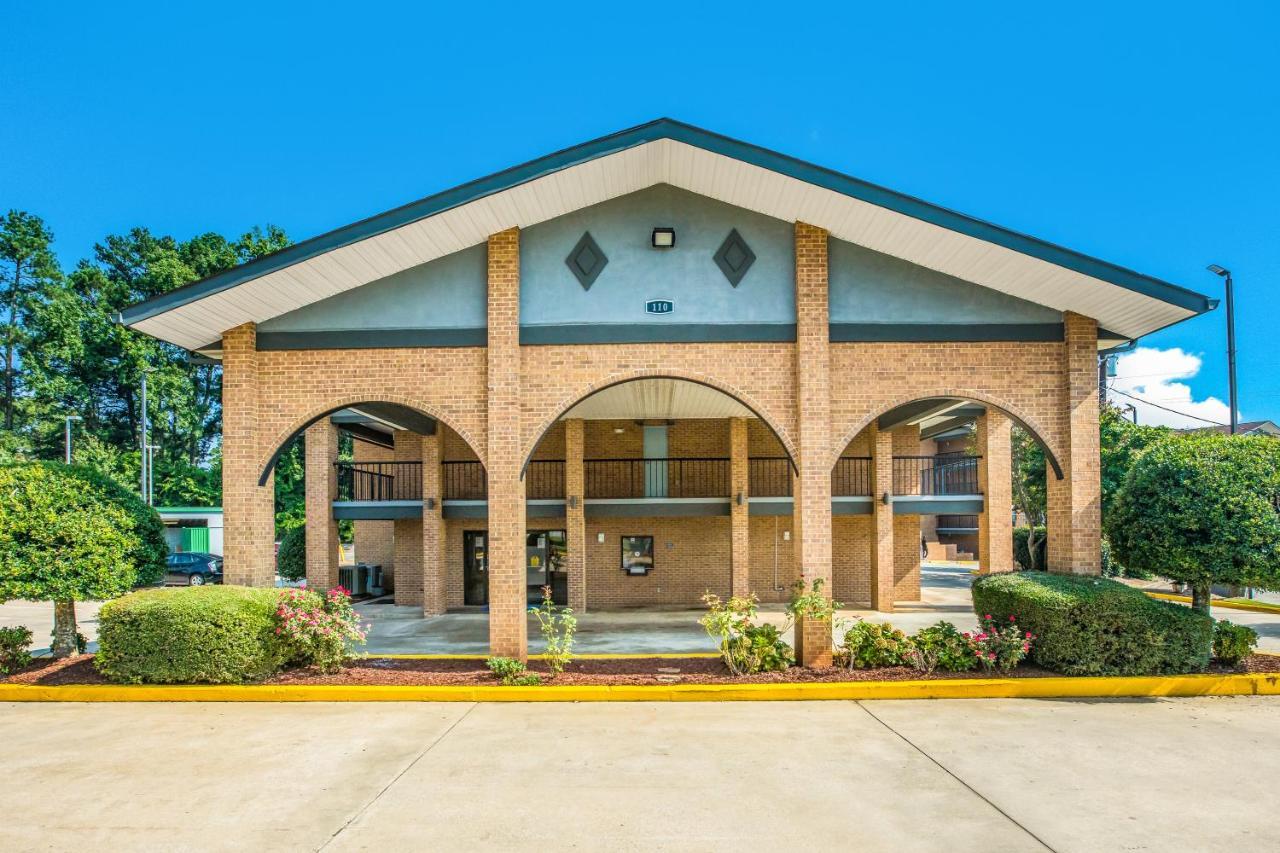 Americas Best Value Inn Stockbridge Kültér fotó