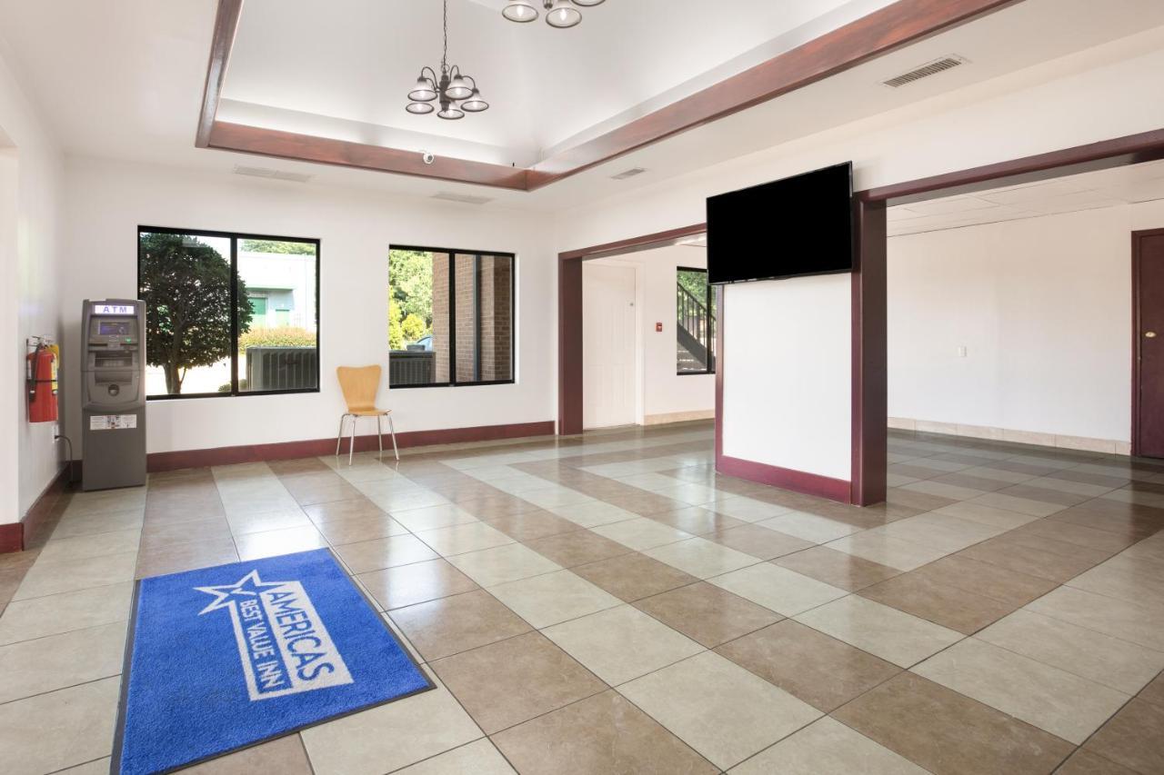 Americas Best Value Inn Stockbridge Kültér fotó