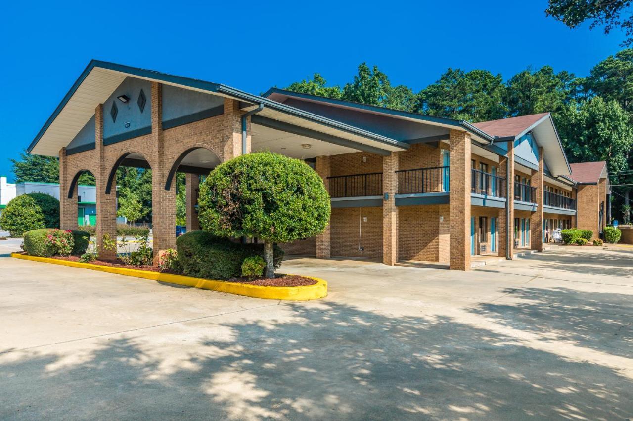 Americas Best Value Inn Stockbridge Kültér fotó