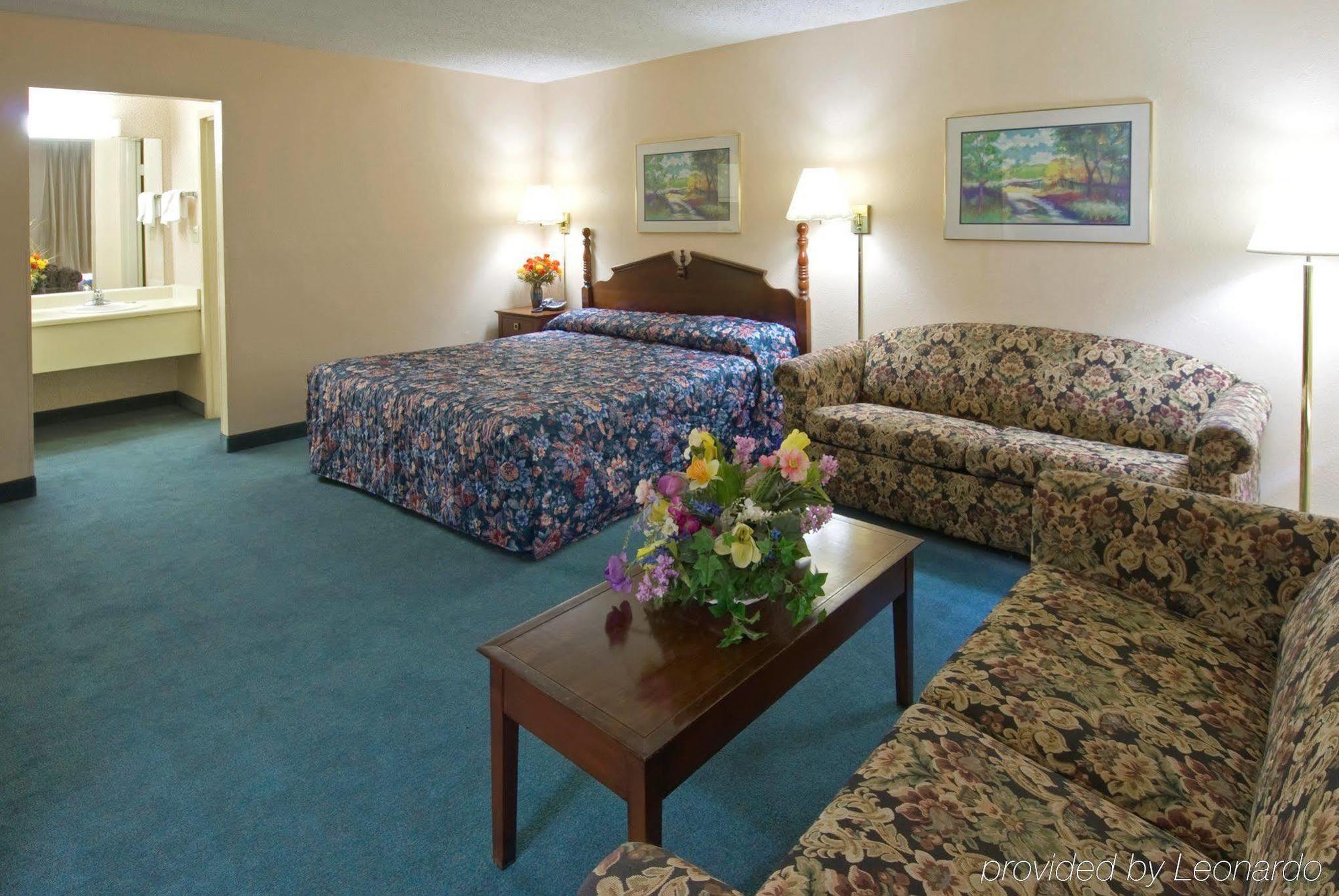 Americas Best Value Inn Stockbridge Szoba fotó