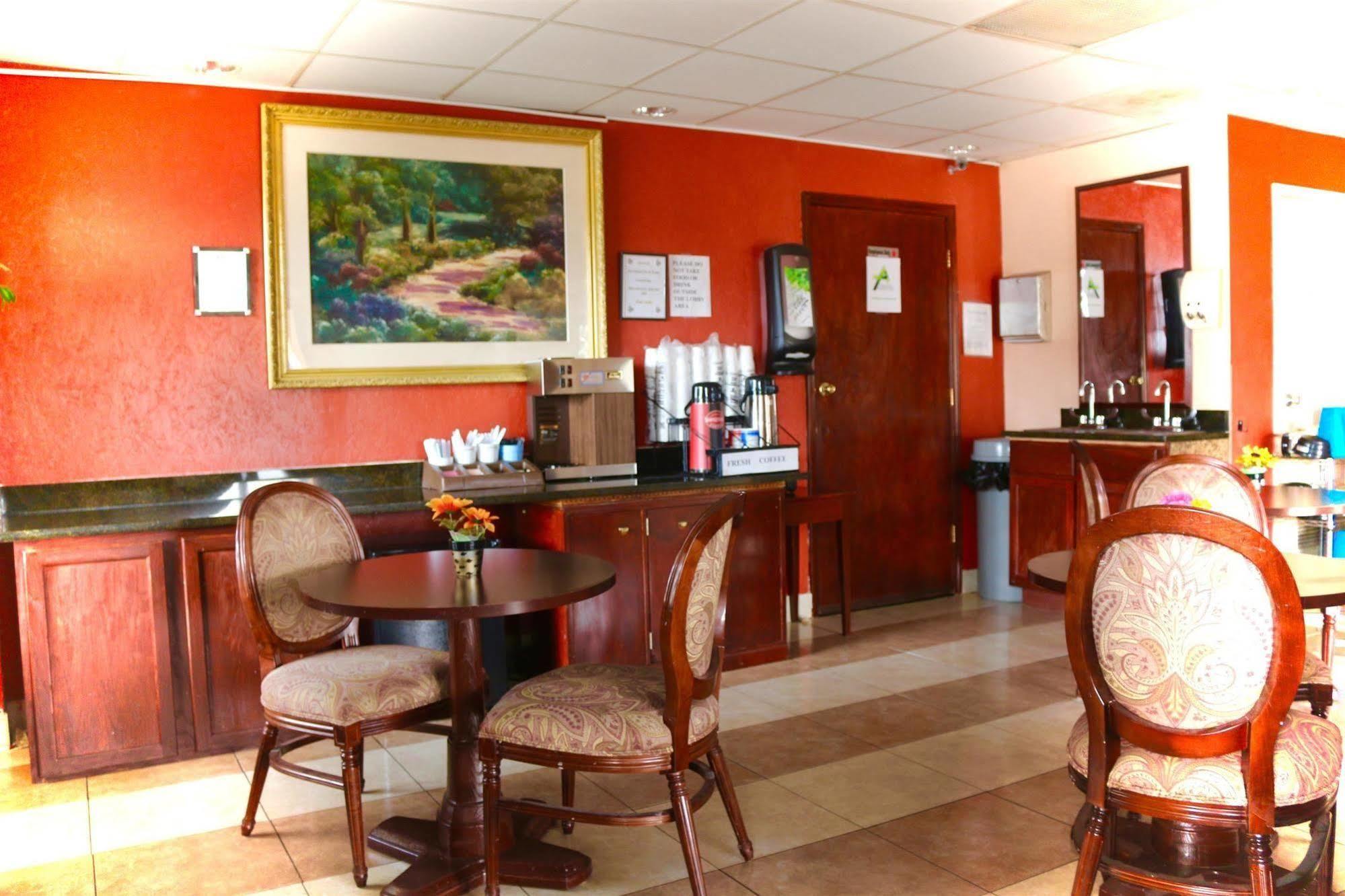 Americas Best Value Inn Stockbridge Kültér fotó