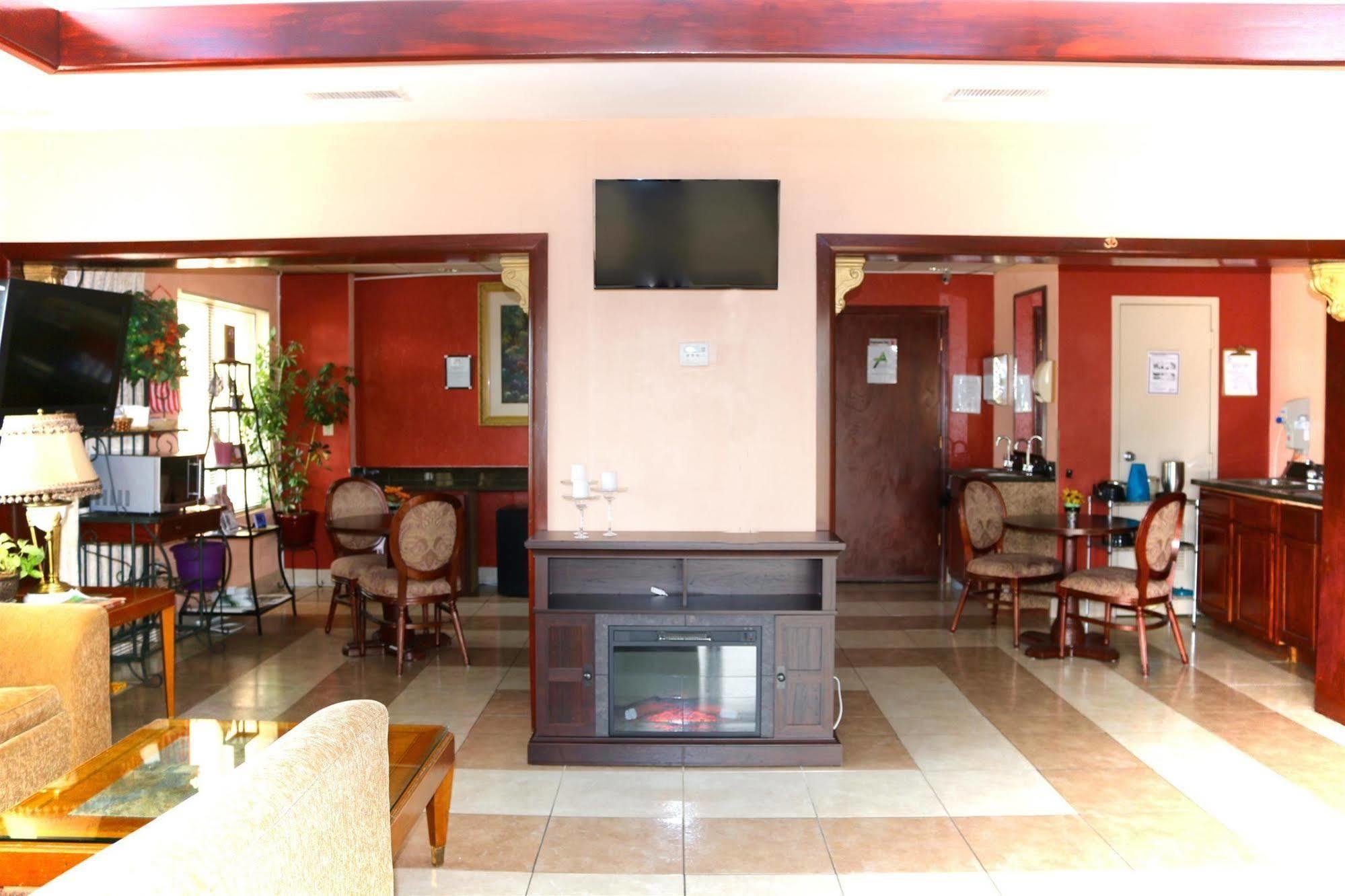 Americas Best Value Inn Stockbridge Kültér fotó